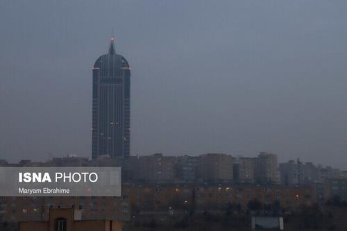 وقتی مسئولان کشوری چشم خودرا بر آلودگی هوای تبریز می بندند